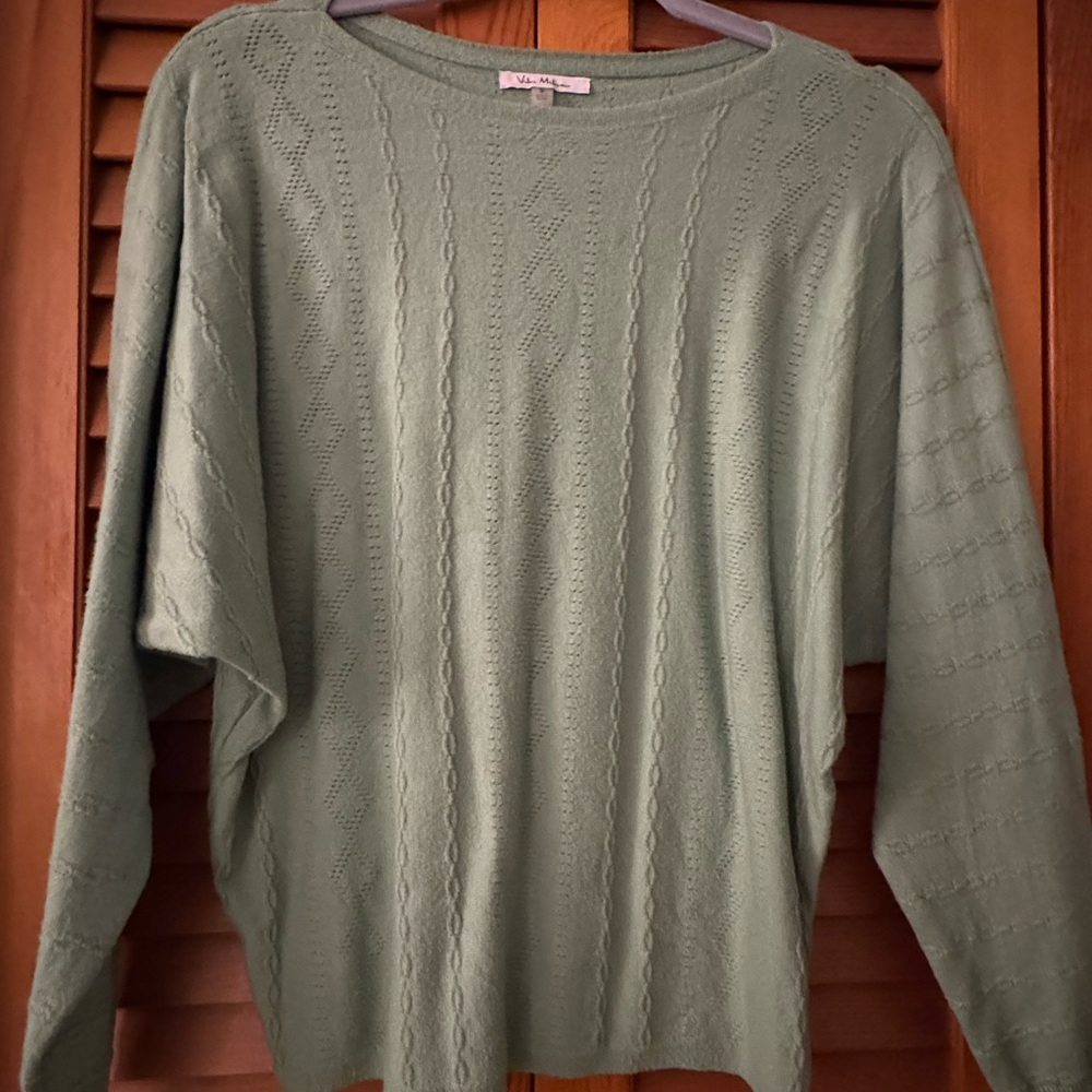 VILA Green Crew Neck Sweater with Relaxed Fit